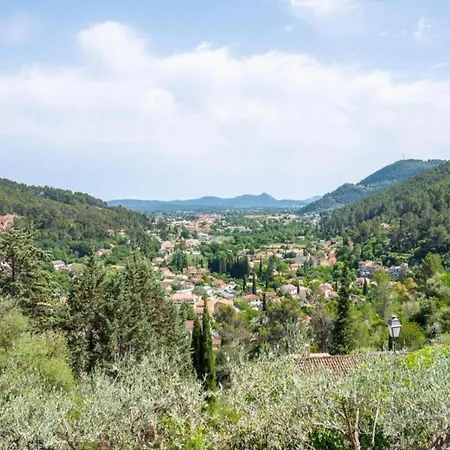 Villa With Swimming Pool, Only 1 Km From Sea