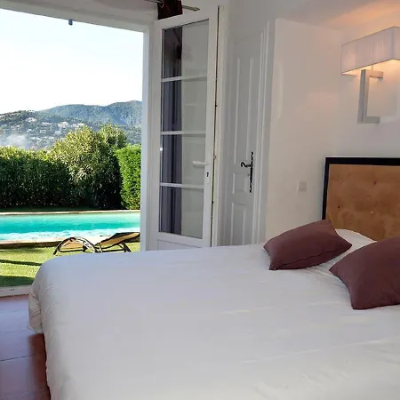 With Swimming Pool, Only 1 Km From Sea Villa