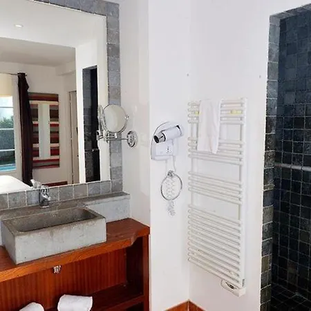 With Swimming Pool, Only 1 Km From Sea *